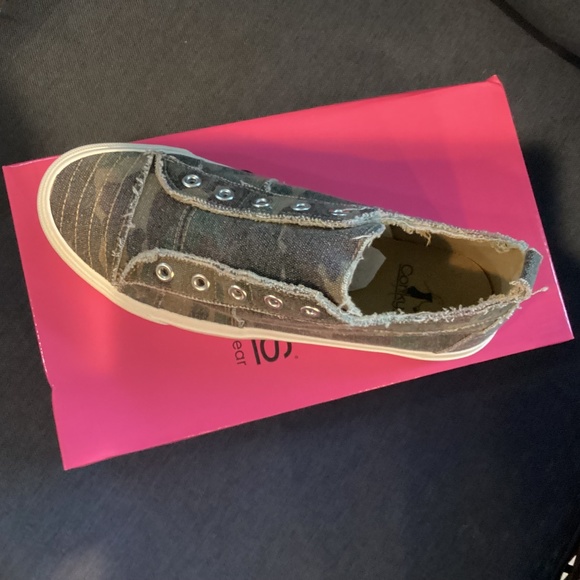 Corkys Babalu Camo Size 7 NWT - Picture 2 of 3